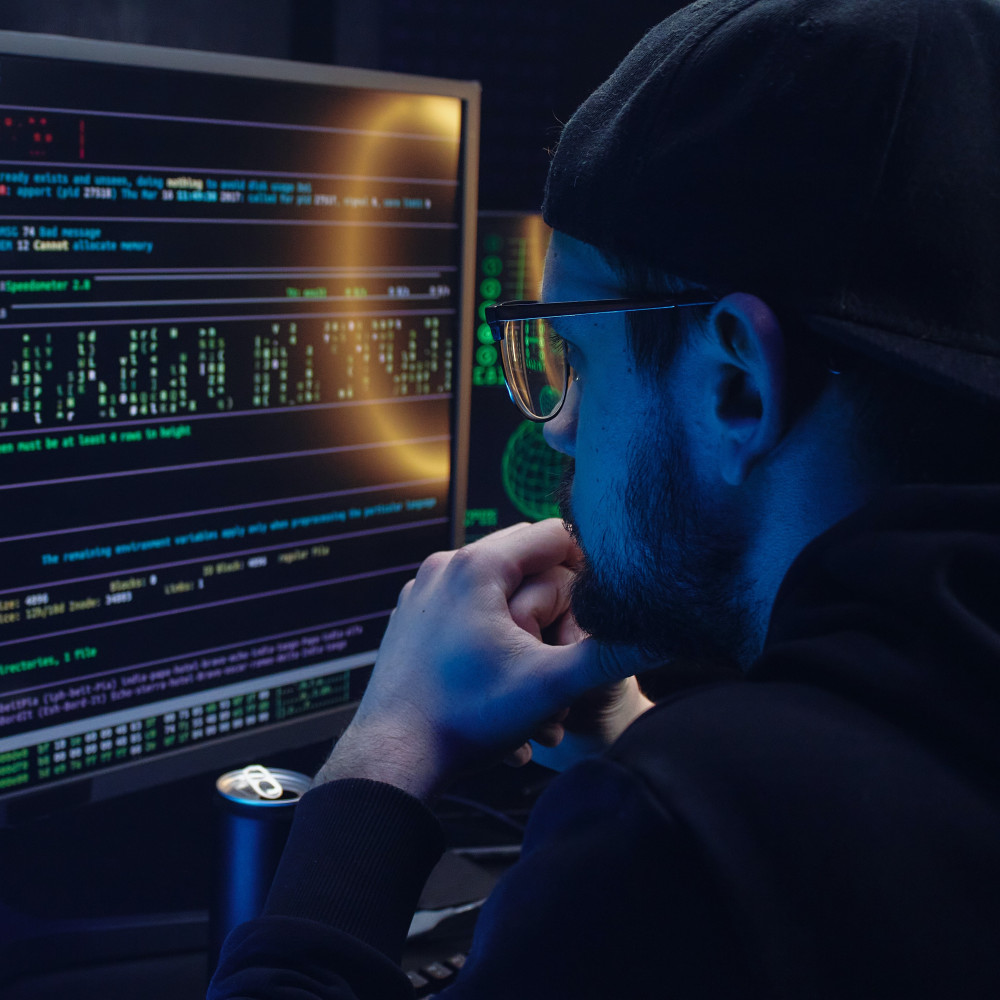 2599 pexels mikhail nilov 6963944